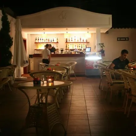 Отель Firenze Тирана