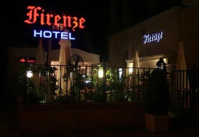 Firenze טיראנה