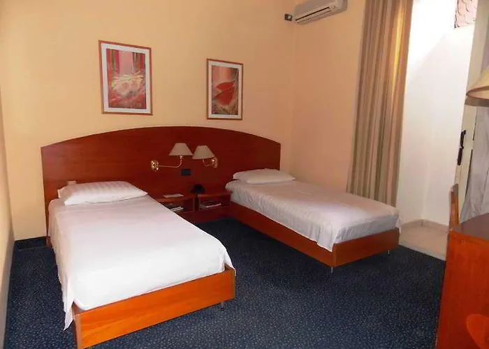 Firenze Hotel 3*